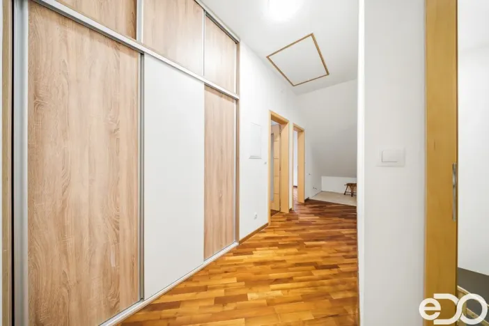 Prodej rodinného domu, Dolní Beřkovice - Vliněves, 400 m2