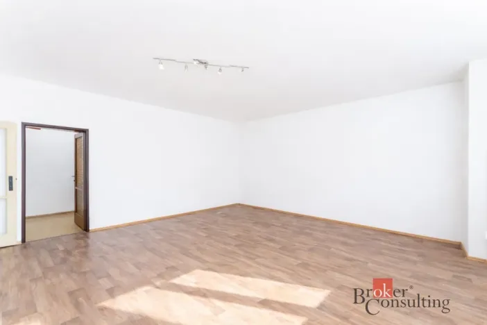 Prodej bytu 2+1, Praha - Libeň, Sokolovská, 72 m2