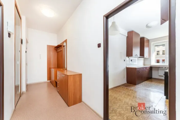 Prodej bytu 2+1, Praha - Libeň, Sokolovská, 72 m2