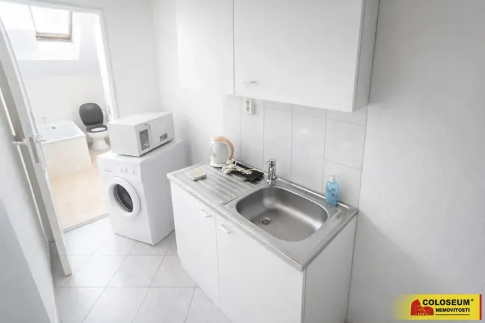 Pronájem bytu 2+kk, Brno - Maloměřice, 70 m2