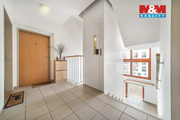 Prodej bytu 2+kk, Beroun, Palouček, 62 m2