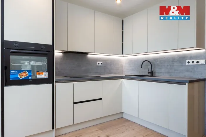 Prodej bytu 3+1, Ostrava - Moravská Ostrava, Sládkova, 69 m2