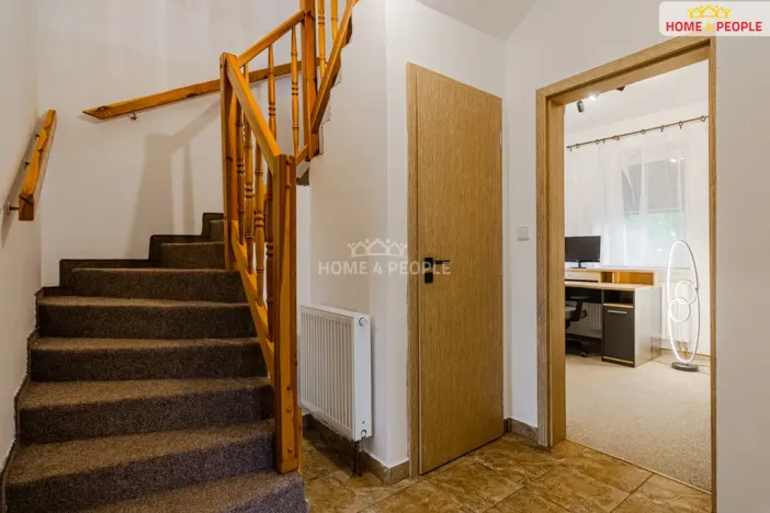 Prodej rodinného domu, Stanovice, 200 m2