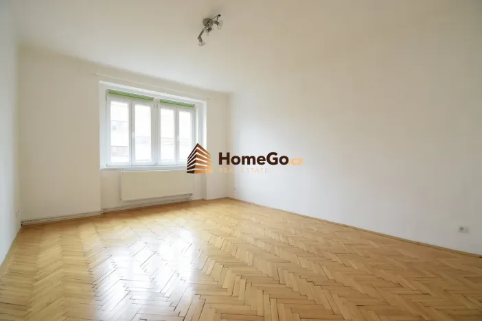 Pronájem bytu 2+1, Praha - Nusle, U gymnázia, 52 m2