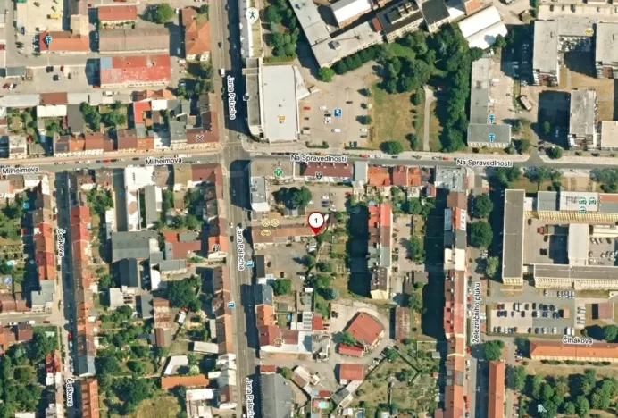 Pronájem skladu, Pardubice - Zelené Předměstí, Jana Palacha, 211 m2