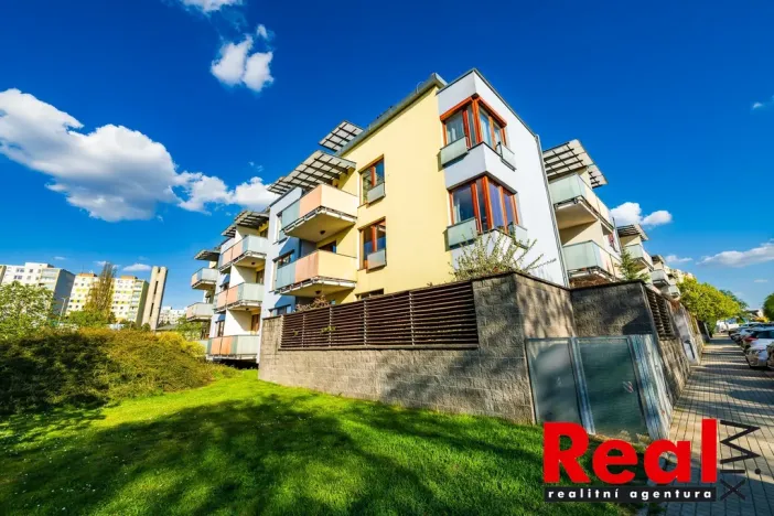 Prodej bytu 3+kk, Praha - Chodov, Starochodovská, 92 m2