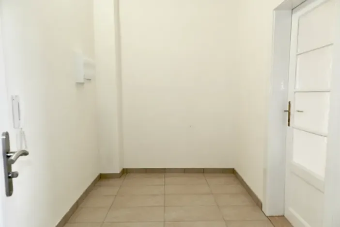 Pronájem bytu 2+kk, Praha - Žižkov, Fibichova, 60 m2