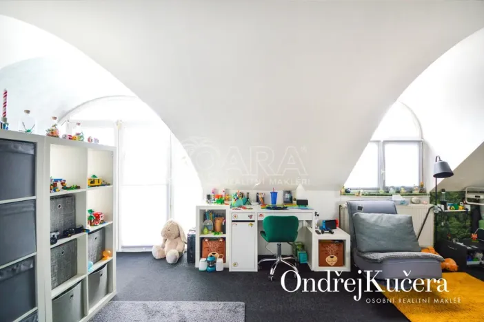 Prodej činžovního domu, Kladno, Poštovní náměstí, 222 m2