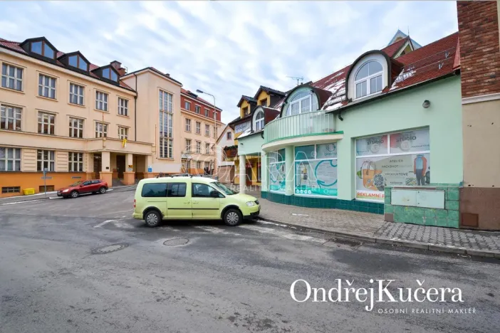 Prodej činžovního domu, Kladno, Poštovní náměstí, 222 m2