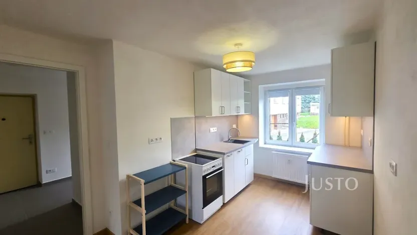 Pronájem bytu 1+1, Písek, Smetanovo nám., 38 m2