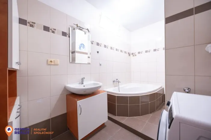 Prodej bytu 3+1, Lukavice, 76 m2