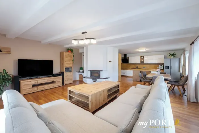 Prodej vícegeneračního domu, Chyše, Žižkovo náměstí, 322 m2