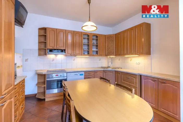 Prodej ubytování, Karlovy Vary - Drahovice, 310 m2