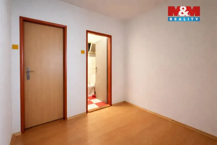 Pronájem bytu 2+1, Horažďovice, Mírové náměstí, 70 m2