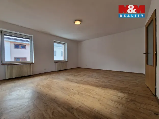 Pronájem bytu 2+1, Úpice, Spojenců, 50 m2
