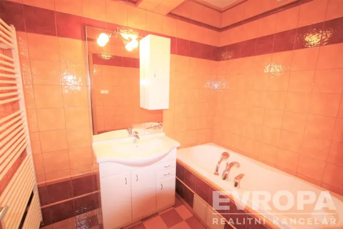 Pronájem bytu 2+kk, Praha - Záběhlice, Za návsí, 73 m2