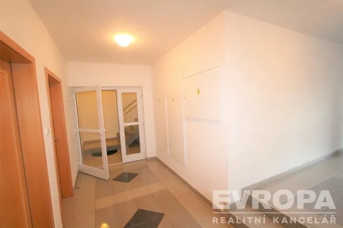 Pronájem bytu 2+kk, Praha - Záběhlice, Za návsí, 73 m2