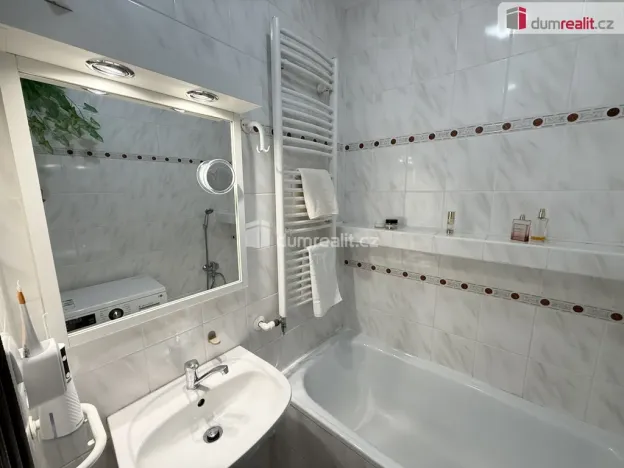 Prodej bytu 3+1, Frenštát pod Radhoštěm, Školská čtvrť, 68 m2