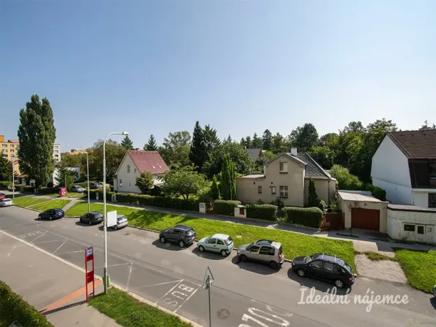 Pronájem bytu 1+kk, Praha - Hlubočepy, Voskovcova, 29 m2