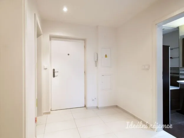 Pronájem bytu 2+kk, Praha - Hodkovičky, Pod lysinami, 60 m2