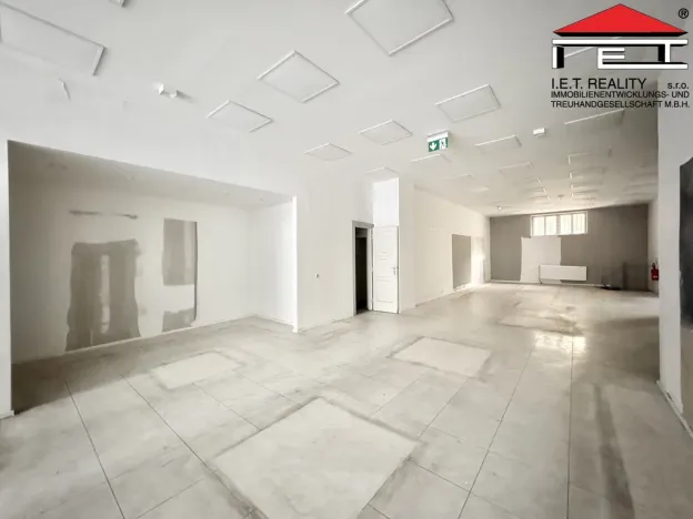 Pronájem obchodního prostoru, Brno, Masarykova, 212 m2