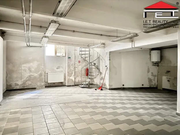 Pronájem obchodního prostoru, Brno, Masarykova, 212 m2