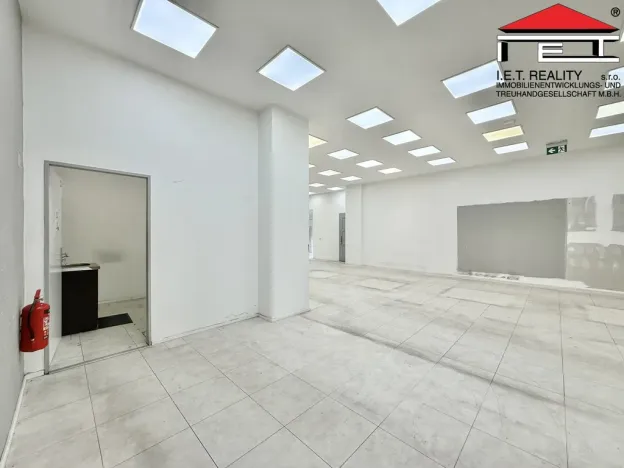 Pronájem obchodního prostoru, Brno, Masarykova, 212 m2