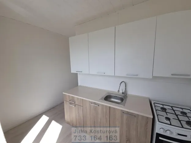 Pronájem bytu 2+1, Krnov - Pod Bezručovým vrchem, Jiráskova, 57 m2