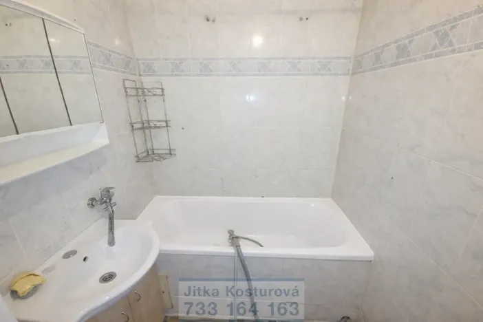 Pronájem bytu 2+1, Krnov - Pod Bezručovým vrchem, Jiráskova, 57 m2