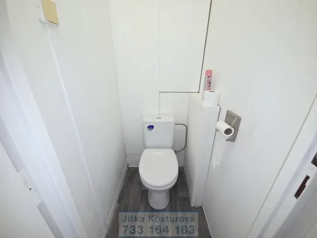 Pronájem bytu 2+1, Krnov - Pod Bezručovým vrchem, Jiráskova, 57 m2