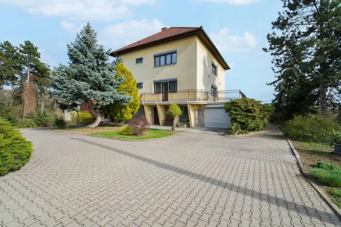 Prodej vily, Dolní Kounice, Zámecká, 270 m2