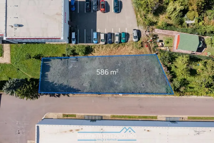 Prodej komerčního pozemku, Znojmo, Dukelských bojovníků, 586 m2