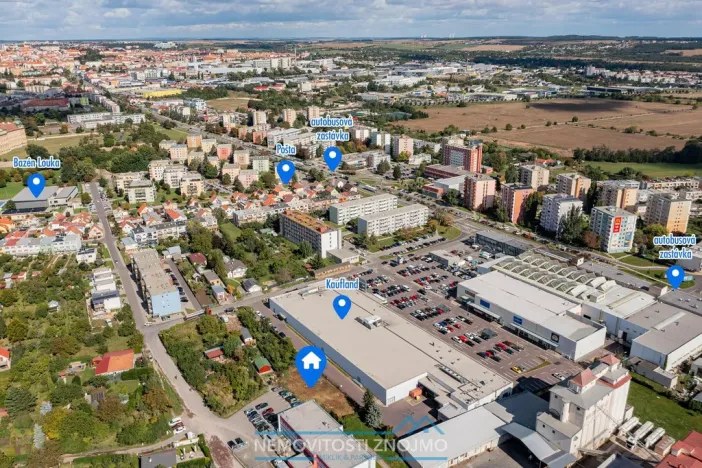 Prodej komerčního pozemku, Znojmo, Dukelských bojovníků, 586 m2