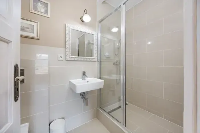 Prodej rodinného domu, Dobřichovice, 322 m2