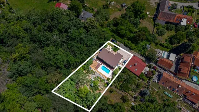 Prodej rodinného domu, Dobřichovice, 322 m2