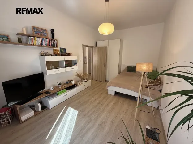 Prodej bytu 2+kk, Praha - Vršovice, Holandská, 40 m2