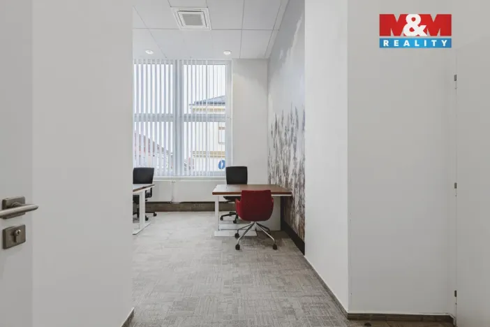 Pronájem kanceláře, Klatovy - Klatovy I, nám. Míru, 396 m2