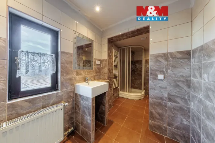 Prodej ubytování, Horní Blatná, Bezručova, 250 m2