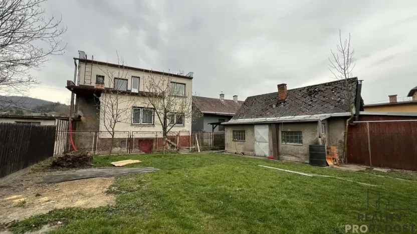 Prodej rodinného domu, Hrádek, 141 m2