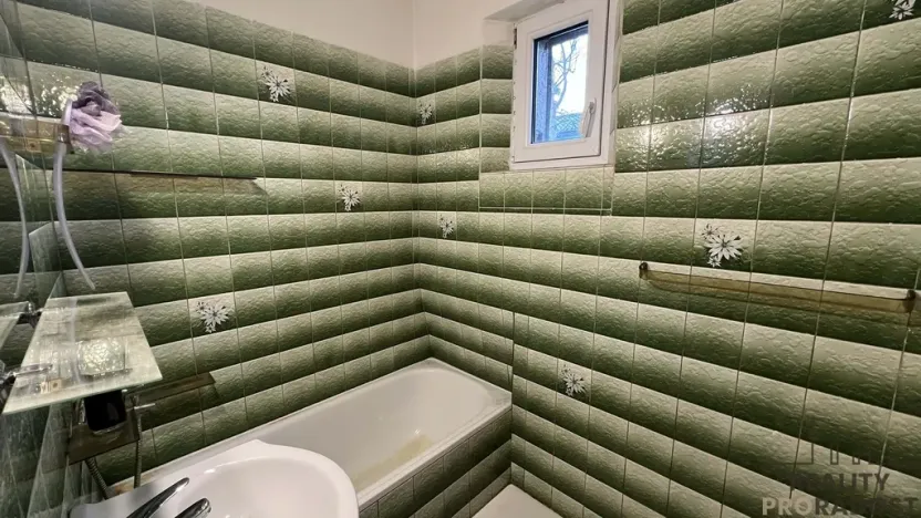 Prodej rodinného domu, Hrádek, 141 m2