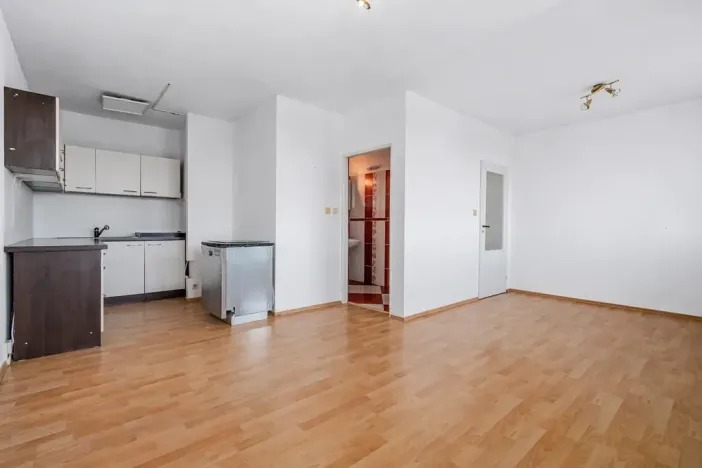 Prodej bytu 1+kk, Praha - Prosek, Vysočanská, 37 m2