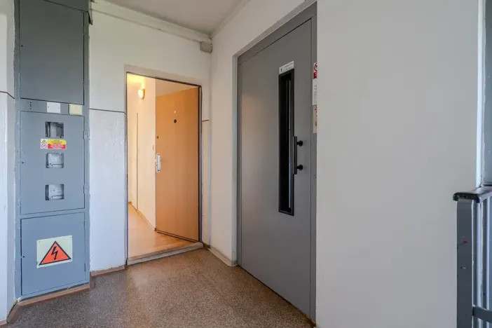 Prodej bytu 1+kk, Praha - Prosek, Vysočanská, 37 m2