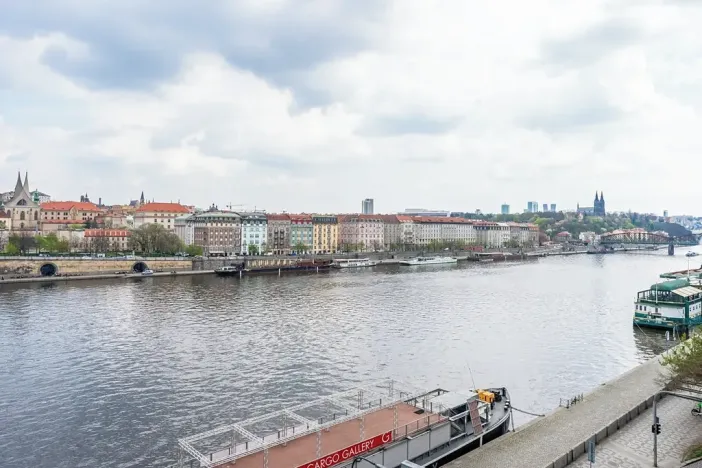 Prodej bytu 2+kk, Praha - Smíchov, Hořejší nábřeží, 47 m2