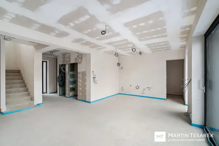 Prodej rodinného domu, Starovice, 221 m2