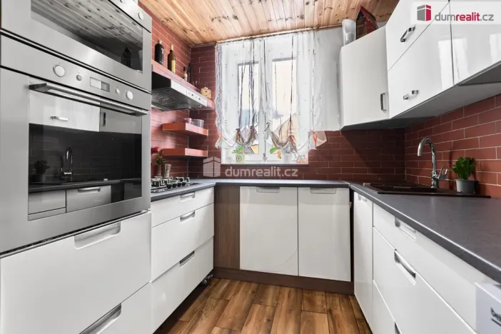 Prodej rodinného domu, Hroznětín, ČSA, 92 m2