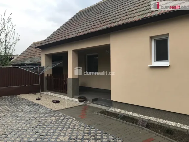 Pronájem bytu 3+kk, Břeclav - Poštorná, Hlavní, 56 m2