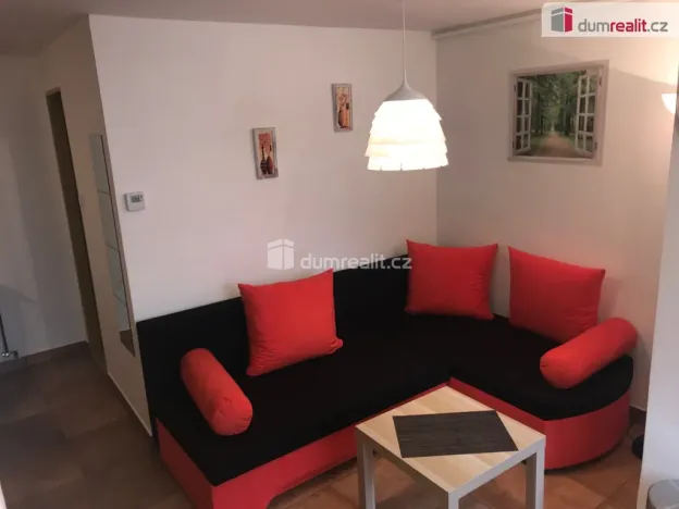 Pronájem bytu 3+kk, Břeclav - Poštorná, Hlavní, 56 m2