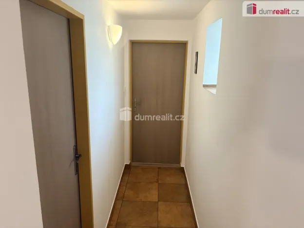 Pronájem bytu 3+kk, Břeclav - Poštorná, Hlavní, 56 m2