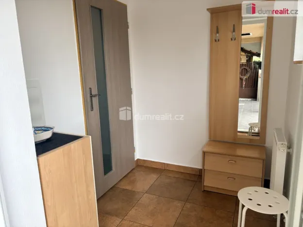 Pronájem bytu 3+kk, Břeclav - Poštorná, Hlavní, 56 m2