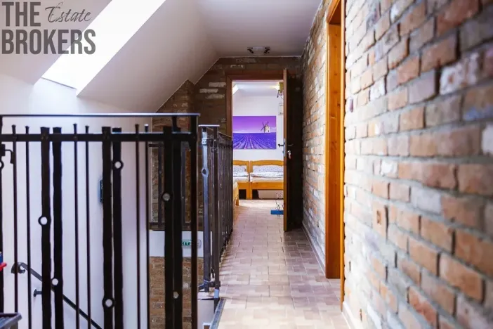 Prodej ubytování, Březí, Na štěrkách, 333 m2